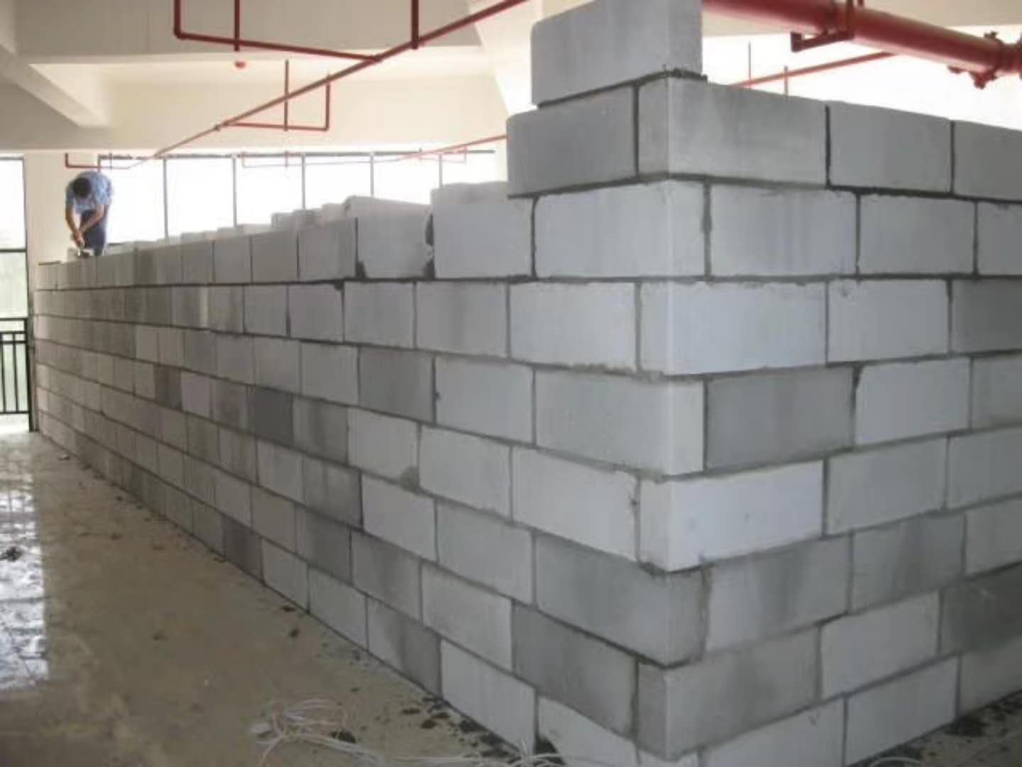 都江堰蒸压加气混凝土砌块承重墙静力和抗震性能的研究